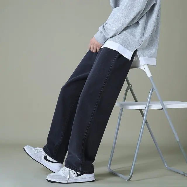 Men's denim trousers with wide legs