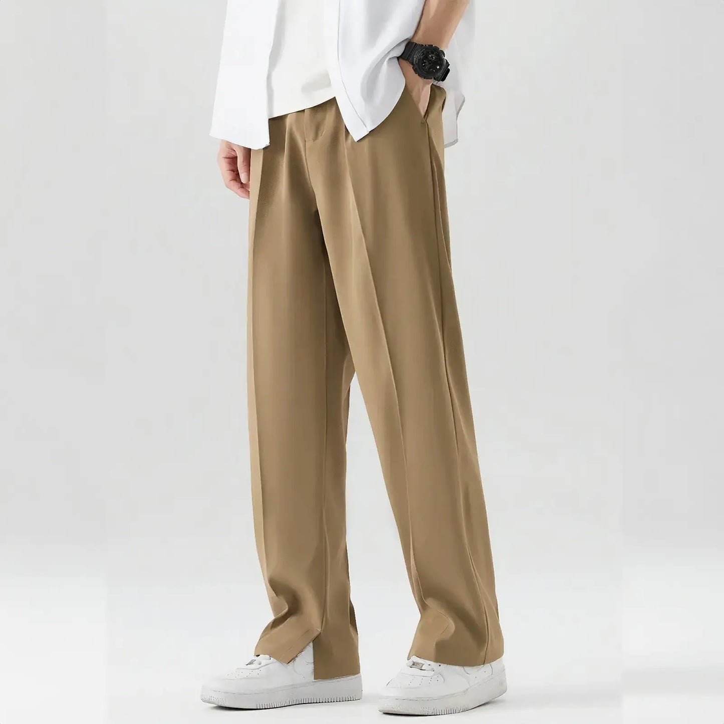 Elegant trousers with straight legs