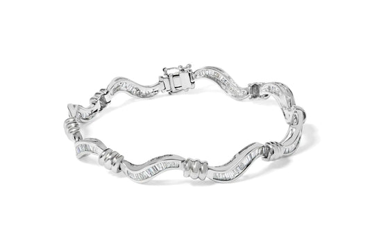 14 Carat white gold bracelet, 2.00 Carats, with a spiral link of baguette cut, 7 inches (color G-H, transparency SI1-SI2)