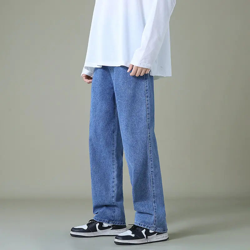 Men's denim trousers with wide legs