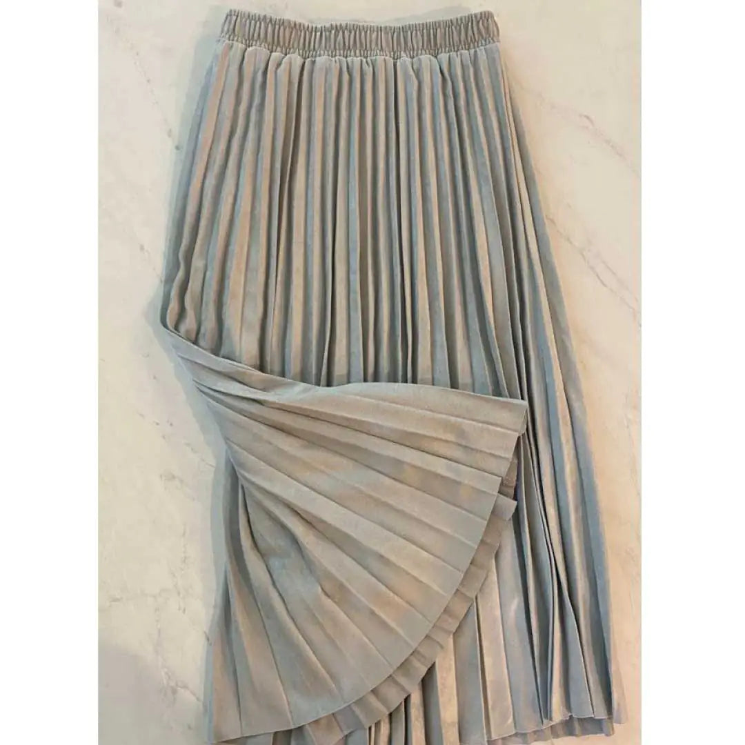 Amy's Pleated Skirt