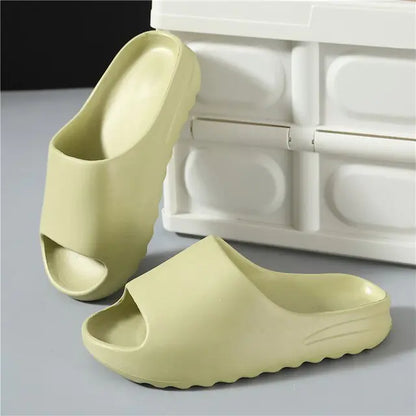 Summer Men's Slippers Outdoor Men's Slip-on Shoes