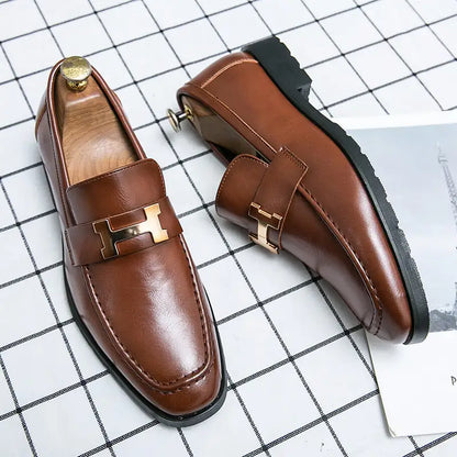 Italian-style leather loafers for men by Roveleto