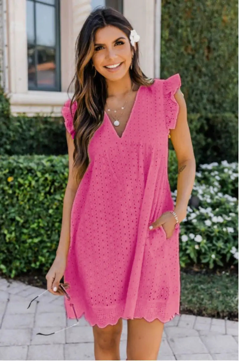 Summer Lace Dress: Elegant and Timeless Design