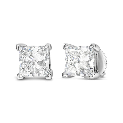 Stud earrings in 14 Carat white gold with Princess diamonds grown in the laboratory (color F-G, transparency VS2-SI1)