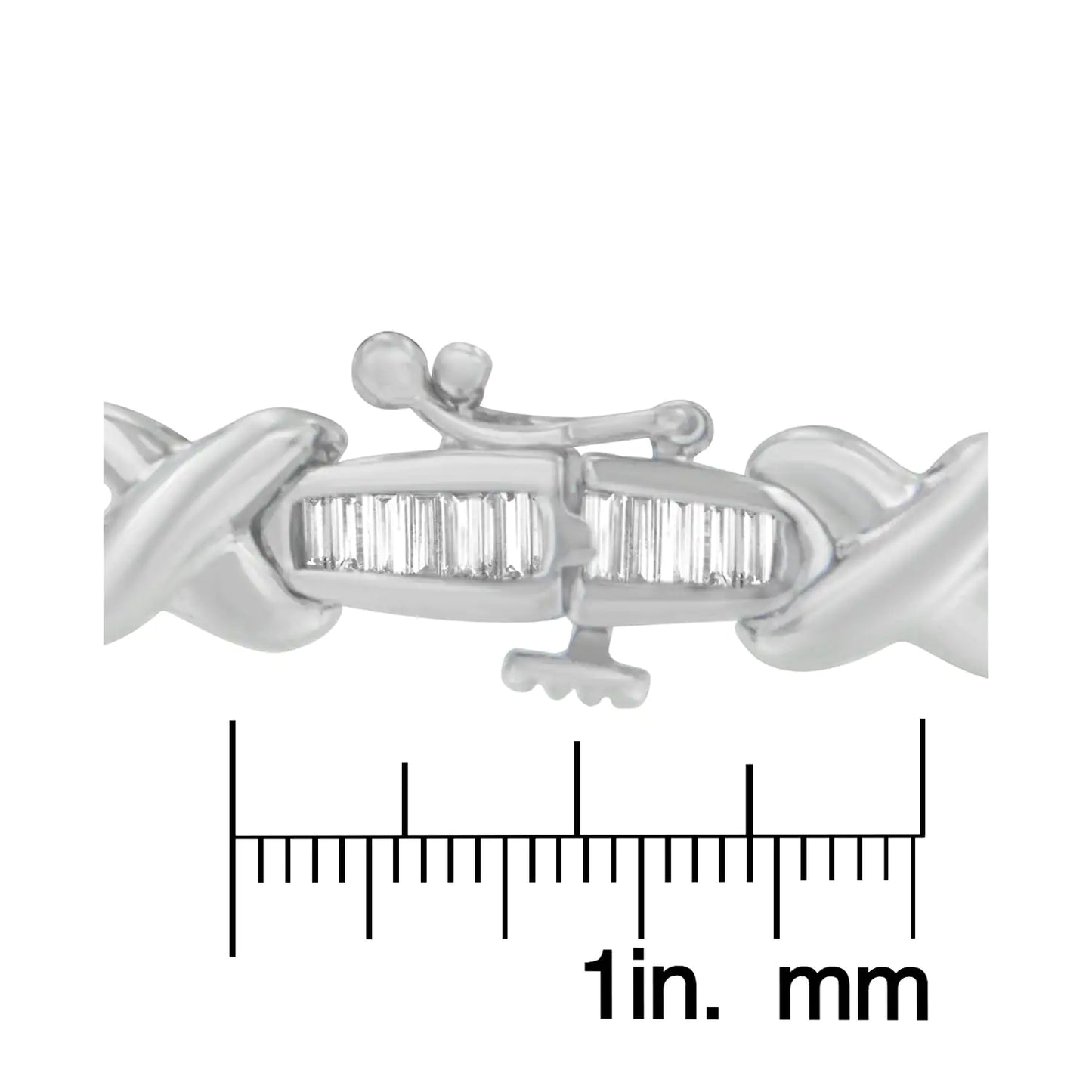 X-Link bracelet in 14 Carat white gold with baguette cut diamonds (2.00 carats, color H-I, transparency I1-I2)